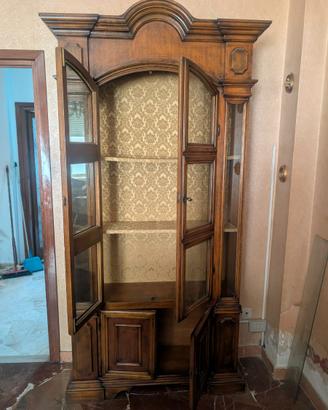 Vetrina in legno