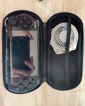 psp sony con 3 giochi