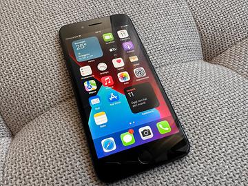 Telefono iPhone 7 Plus