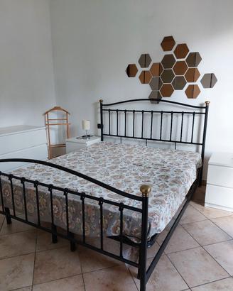 Letto matrimoniale in ferro battuto artigianale 