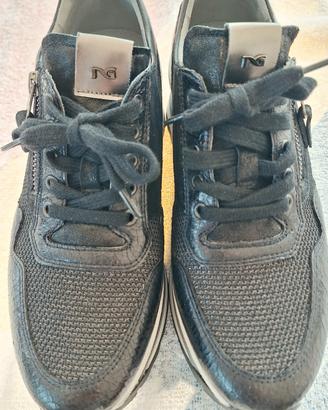 Scarpa "Nero Giardini" con lacci e cerniere nr.37 
