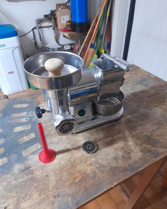 Combinata Grattugia Titacarne LAREM 220V Misura 8