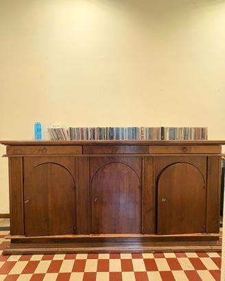 Credenza vintage – 3 ante e 3 cassetti