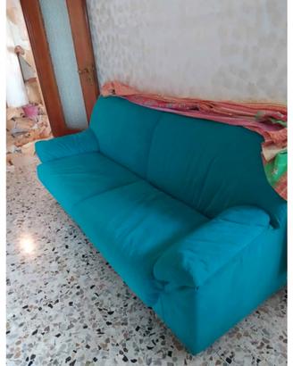 Divano verde acqua a Torino