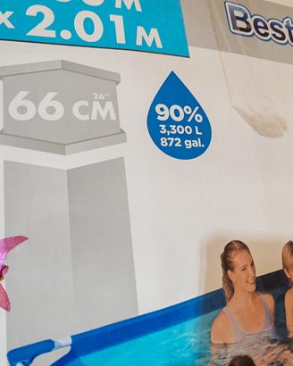Piscina con motore