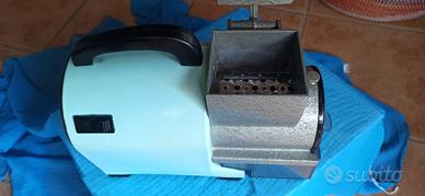 Grattugia elettrica vintage Anni 70/80