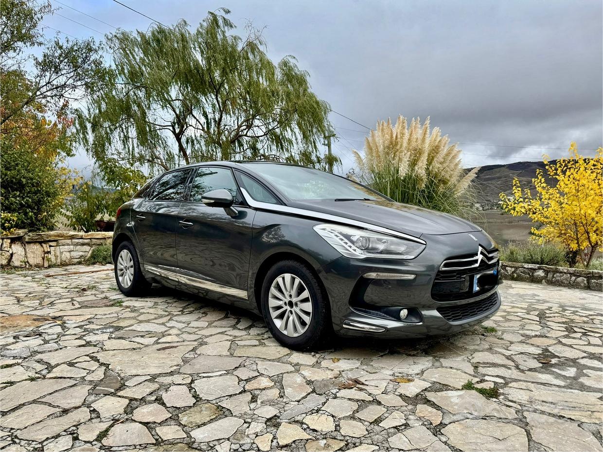 DS DS 5