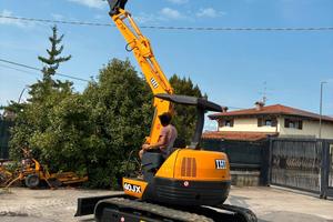 E89 Mini escavatore 40 q IHI 40 JX girosagoma
