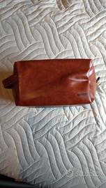 BEAUTY CASE IN FINTA PELLE