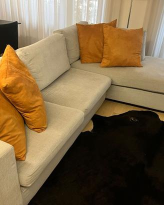 Divano letto colore grigio ghiaccio