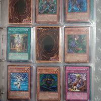 Carte Yu-Gi-Oh iniziale M
