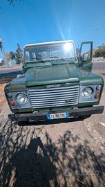Land Rover Defender 90 Autocarro 