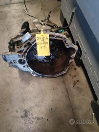 CAMBIO DACIA DUSTER DIESEL ANNO 2015