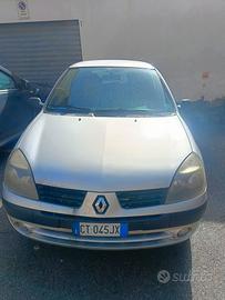 Clio 2 serie per pezzi di ricambio