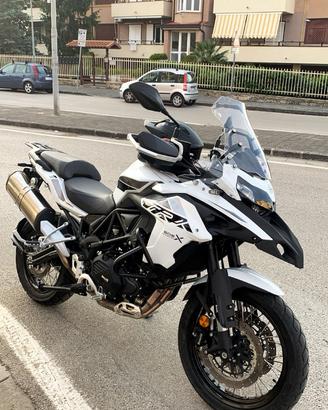 Benelli trk 502 x senza busta paga