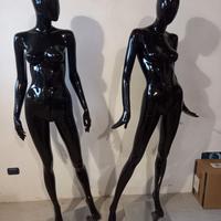 coppia manichini stilizzati nero lucido