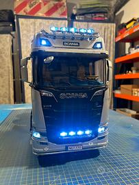 Camion Scania radiocomandato NUOVO - modellismo