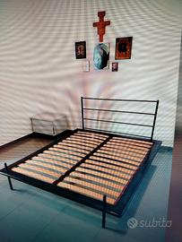 Letto sedioline bimbi cassettiera