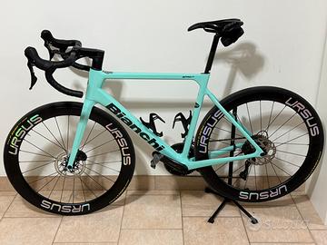 Bici da corsa Bianchi Sprint 2025