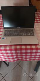 laptop Asus pari al nuovo