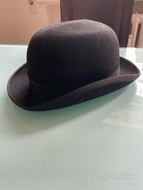 Cappello a bombetta fatto a mano