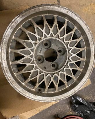 Cerchio vintage da 13 vw