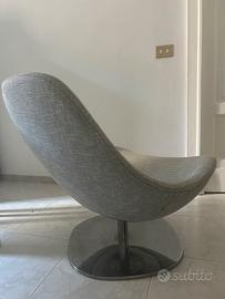 Poltrona design girevole – stile Womb/Egg Chair