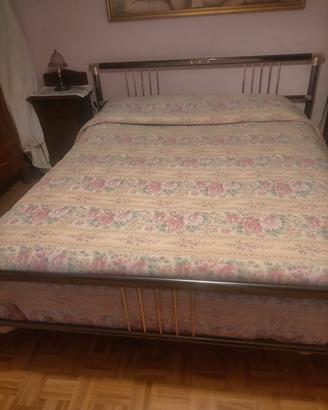 Letto matrimoniale 