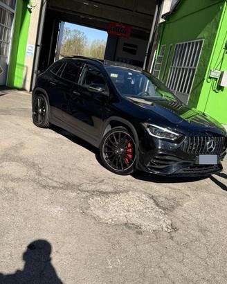 Mercedes gla 45s amg si permute