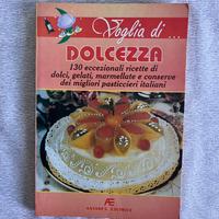 Libro di cucina sui dolci, pocket