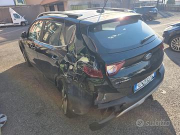 KIA STONIC RICAMBI