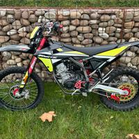 Fantic 125 xef