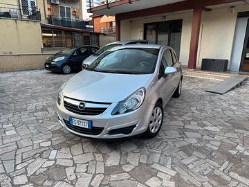 Opel Corsa 1.2 benzina 3 porte unico proprietario