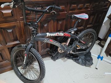 Bicicletta BMX