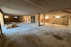 Locale seminterrato S.S.113 Terrasini