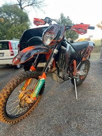 Moto KTM da enduro 530