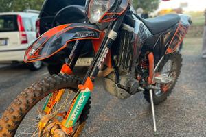 Moto KTM da enduro 530
