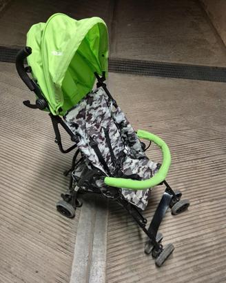 Passeggino Joycare maneggevole e leggero