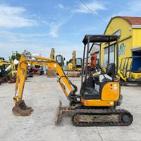 Mini escavatore KATO IMER HD 17 VXE