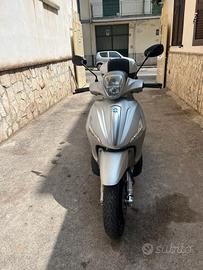 Piaggio Beverly 300 i.e. S
