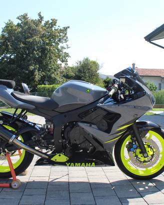 R6 2004