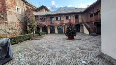 Attività / Licenza di 56 m² con 1 locale a Aosta