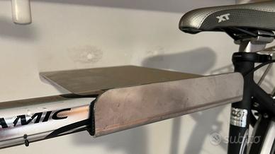 Porta bicicletta a muro