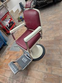 poltrona da barbiere anni 50/60 restaurata