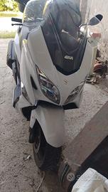 Scooter Suzuki Burgman 400