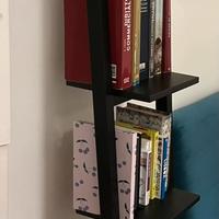 Scaffale libreria scala legno nero