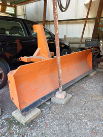 Lama livellatrice per terra e neve