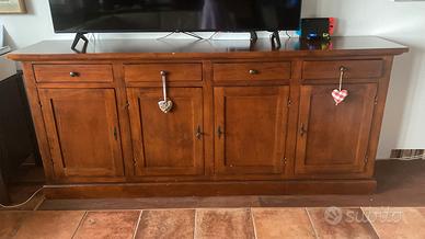 2 MOBILI IN LEGNO MASSICCIO – €700