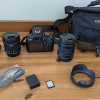 Canon Reflex EOS 1200D con due obiettivi, grandang