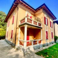 Appartamento a Laveno Mombello